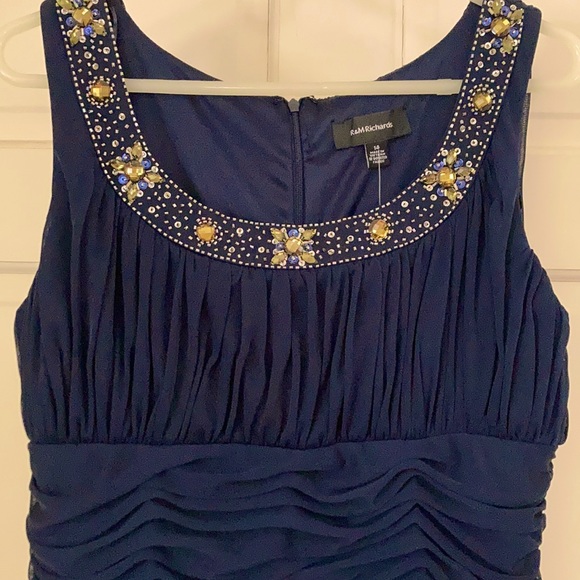 NWT!~ Women’s formal navy beaded neck dress. Size 14 - Picture 2 of 6